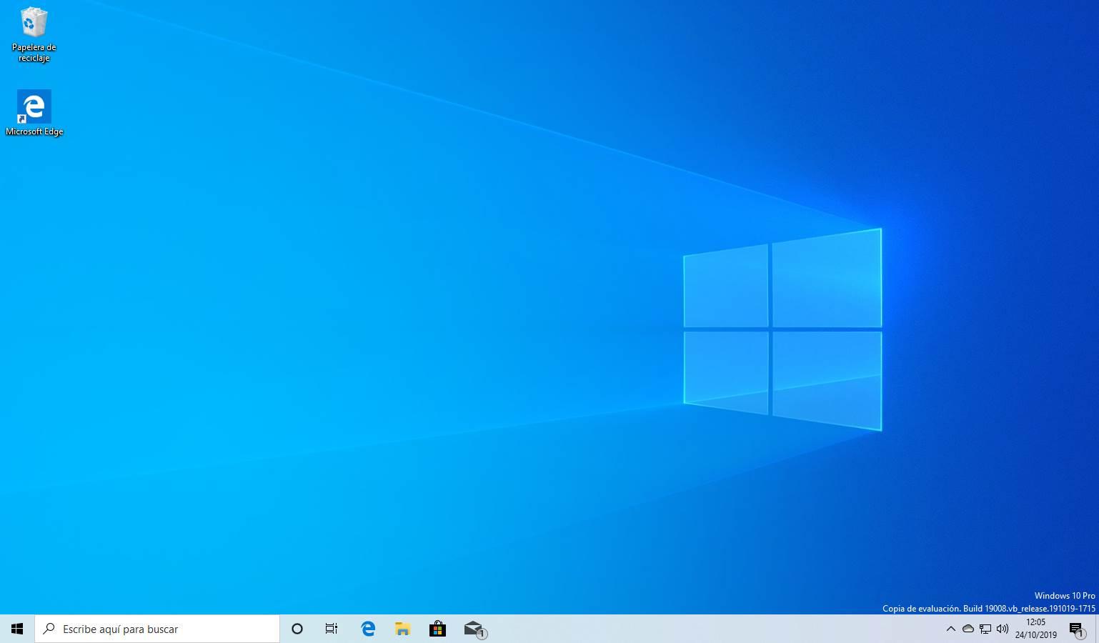 Bureau Windows 10 avec barre des tâches ci-dessous